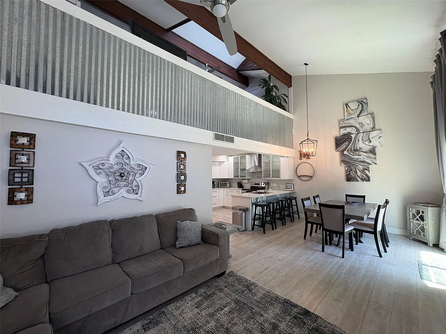 2 bed, 2.0 bath, 1741 sqft, $1,975 — Photo 1