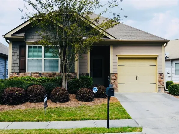 7931 Bluefin Trl, Union City, GA 30291