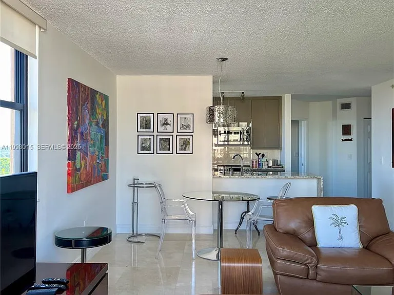 651 Okeechobee Blvd #811 — Photo 10