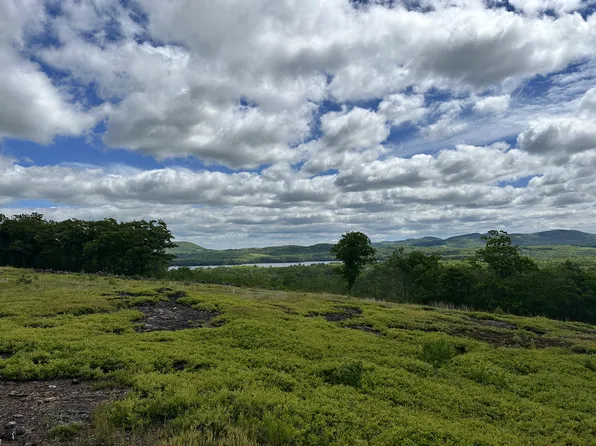 983 Barrett Hill Road, Union, ME 04862