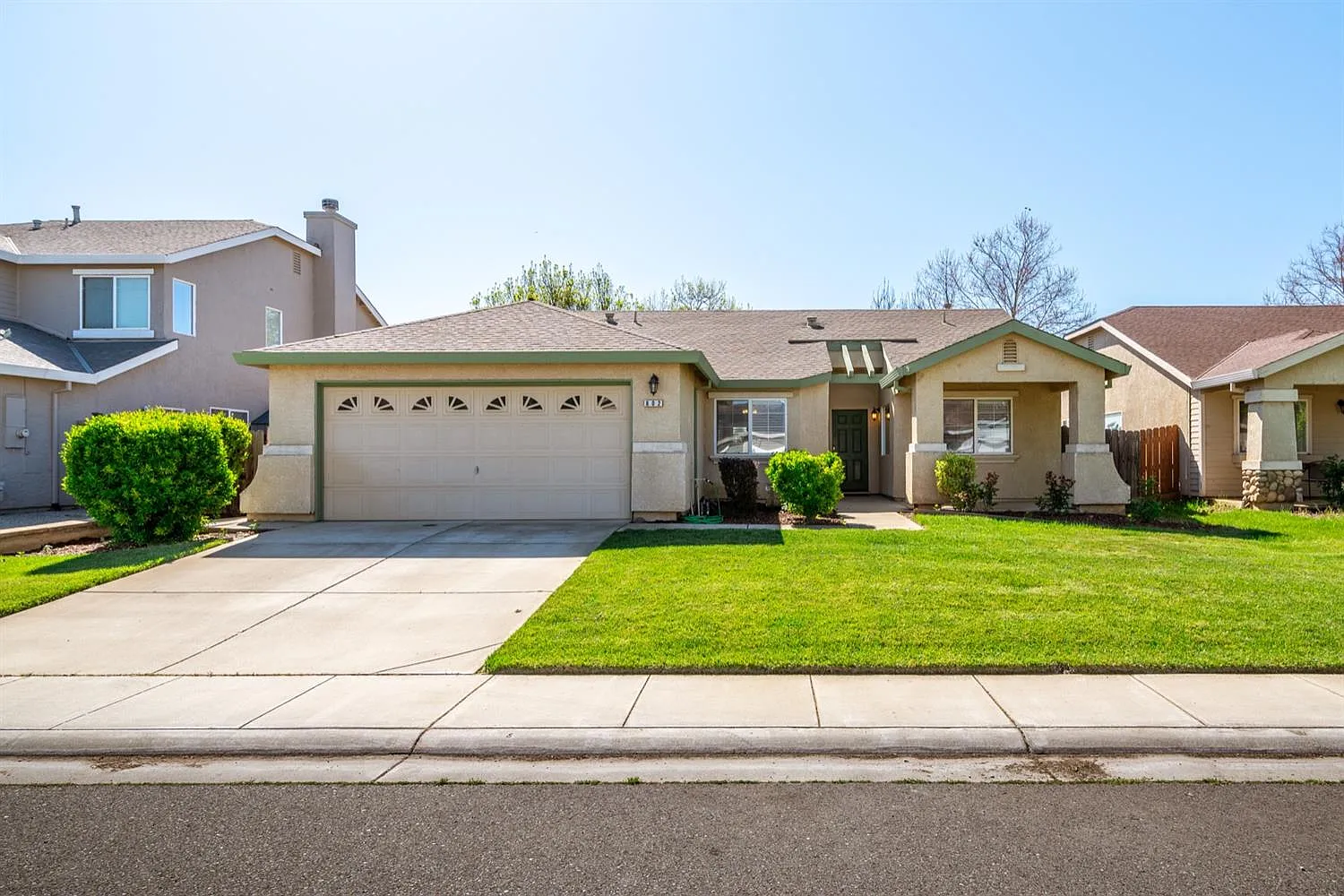 802 Griffith Way photo 1