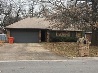 2104 S Broadway Ave, Springfield, MO 65807