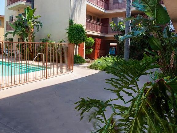 4th image of 21834 Roscoe Blvd APT 208