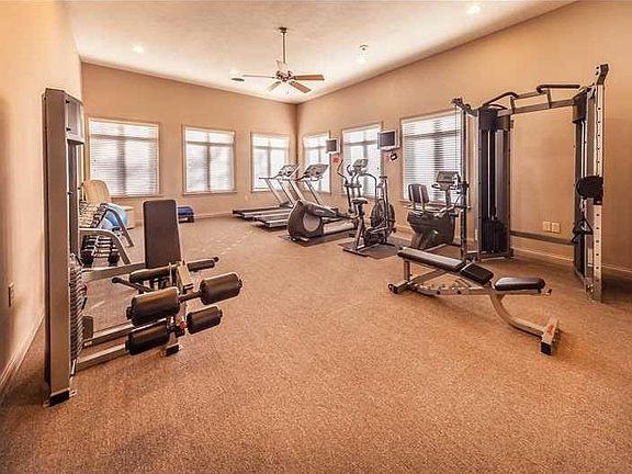 5th image of 8555 One West Dr #3302