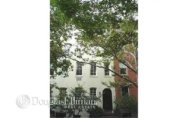 Rented by Douglas Elliman | media 17