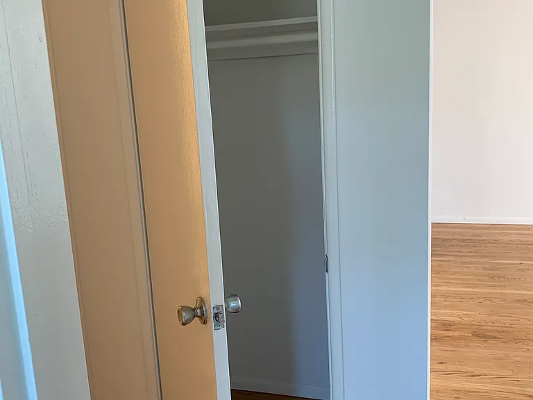 Magnolia Apartments — Photo 19