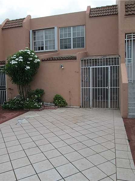 1st image of 4112 W 10th Ln #26