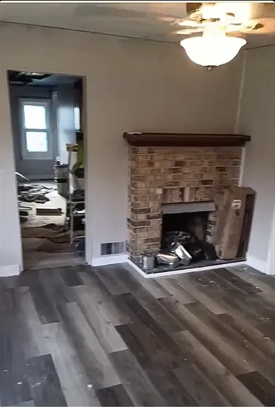 3 bed, 1114 sqft, $2,300 — Photo 4
