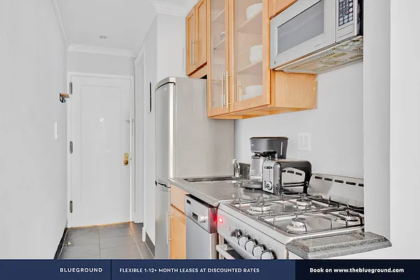 Rented by The Blueground | media 24