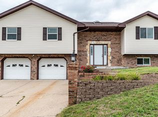 2314 Colonial Hills Rd, Jefferson City, MO 65109