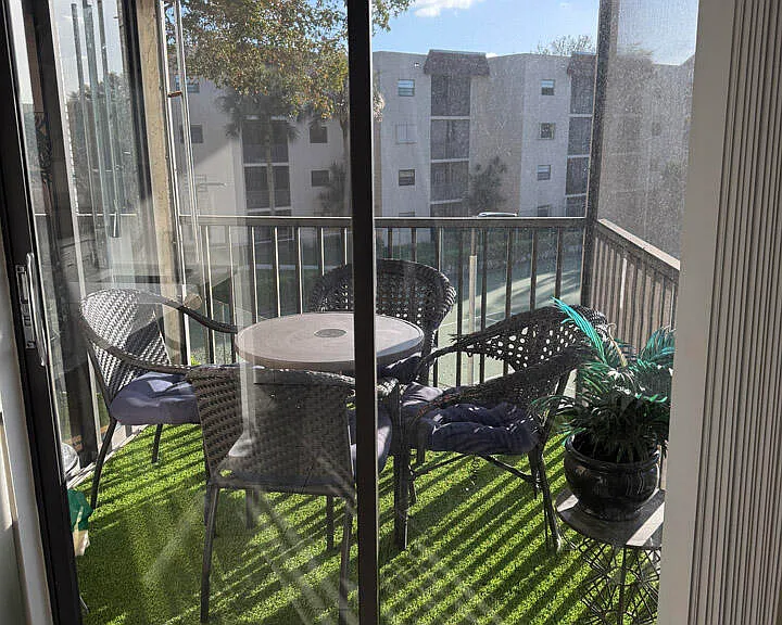 10451 W Broward Blvd #306 — Photo 7