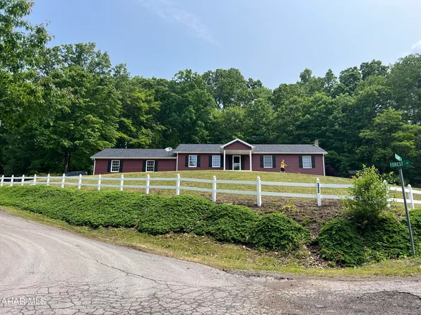 322 Forest St, Coalport, PA 16627