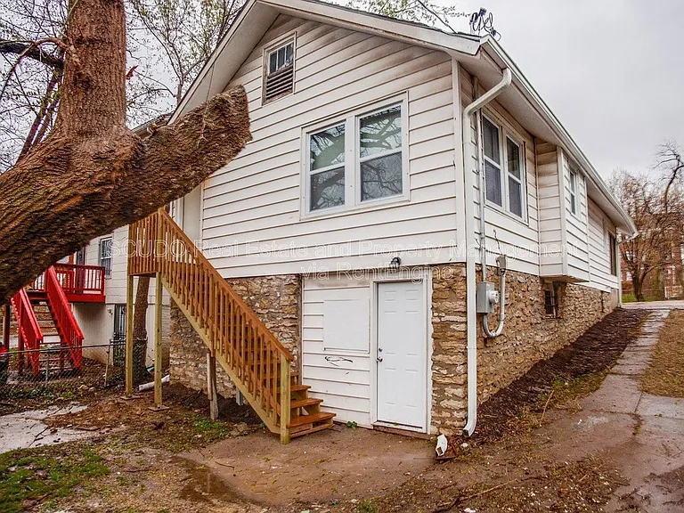 5002 Euclid Ave E — Photo 15