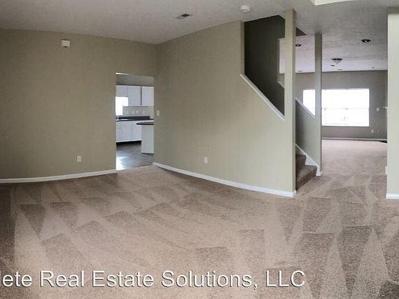 3rd image of 8002 Lawrence Woods Blvd