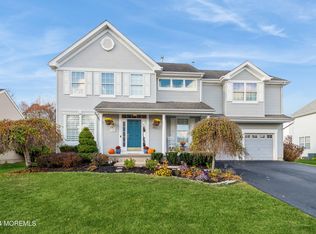 32 Danella Way, Howell, NJ 07731
