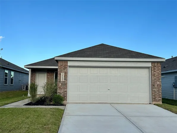 15131 Willowater Dr, Montgomery, TX 77316