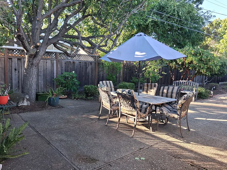1549 Brenner Way — Photo 4
