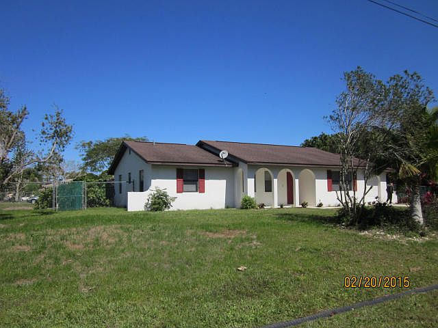 1st image of 902 NW Bayshore Blvd