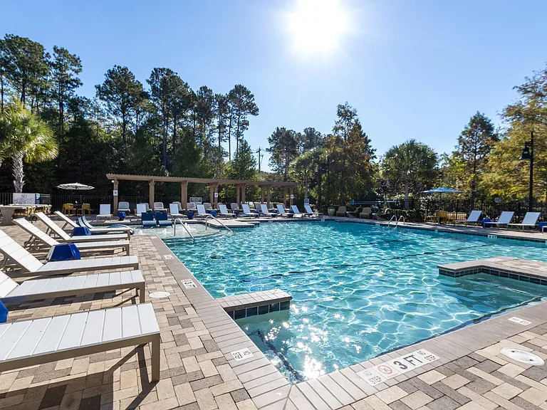 The Avenues at Verdier Pointe, Charleston, SC, Tanning Deck