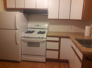 40 Apollo Ln, Hicksville, NY 11801