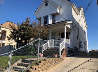 73 Narrows Rd N, Staten Island, NY 10305