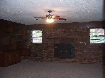 2nd image of 1019 Coleman Dr SW