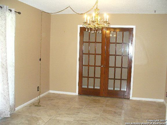 4th image of 4406 Bayliss St