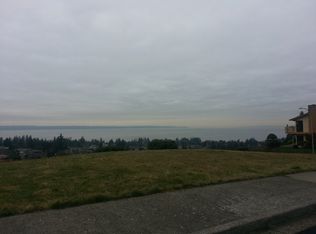 129 Skyline Dr, Edmonds, WA 98020