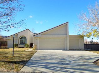 40949 Oakview Ln, Palmdale, CA 93551