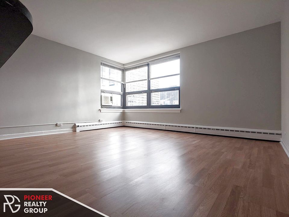 1st image of 444 W Wellington Ave