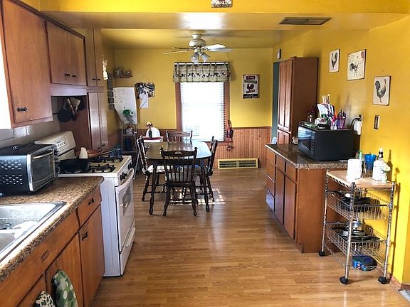 3rd image of 8443 S Mansfield Ave