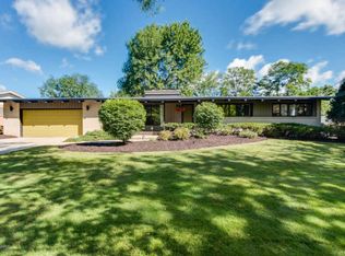 1725 Ranch Dr NW, Grand Rapids, MI 49504