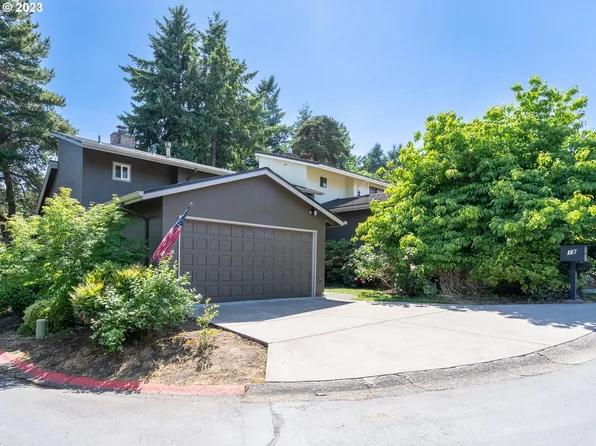 18 Britten Ct, Lake Oswego, OR 97035