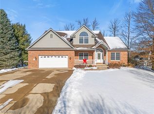 1847 Woodthrush St NE, Canton, OH 44721