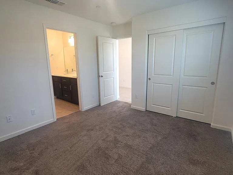 2272 Malkin Ct — Photo 4