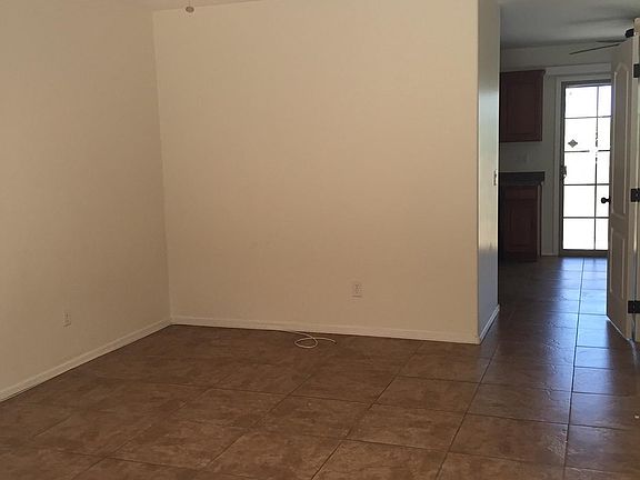 5th image of 2014 E Sweetwater Ave Unit 1