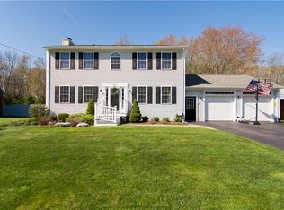21 Pennsylvania Ave, Warren, RI 02885