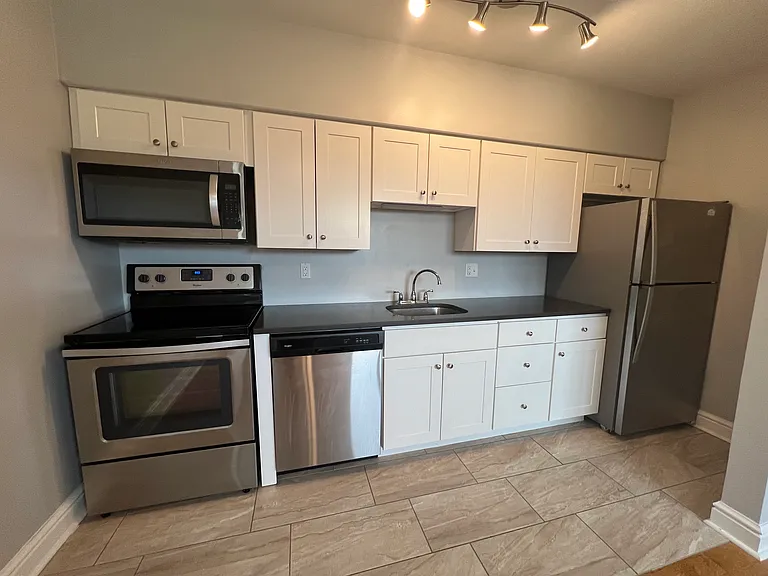 Penn Ave Properties — Photo 6