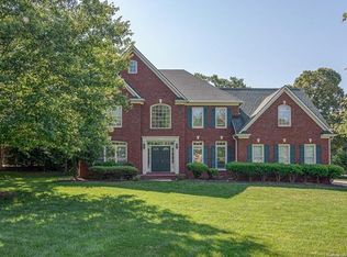 2720 Savannah Hills Dr, Matthews, NC 28105