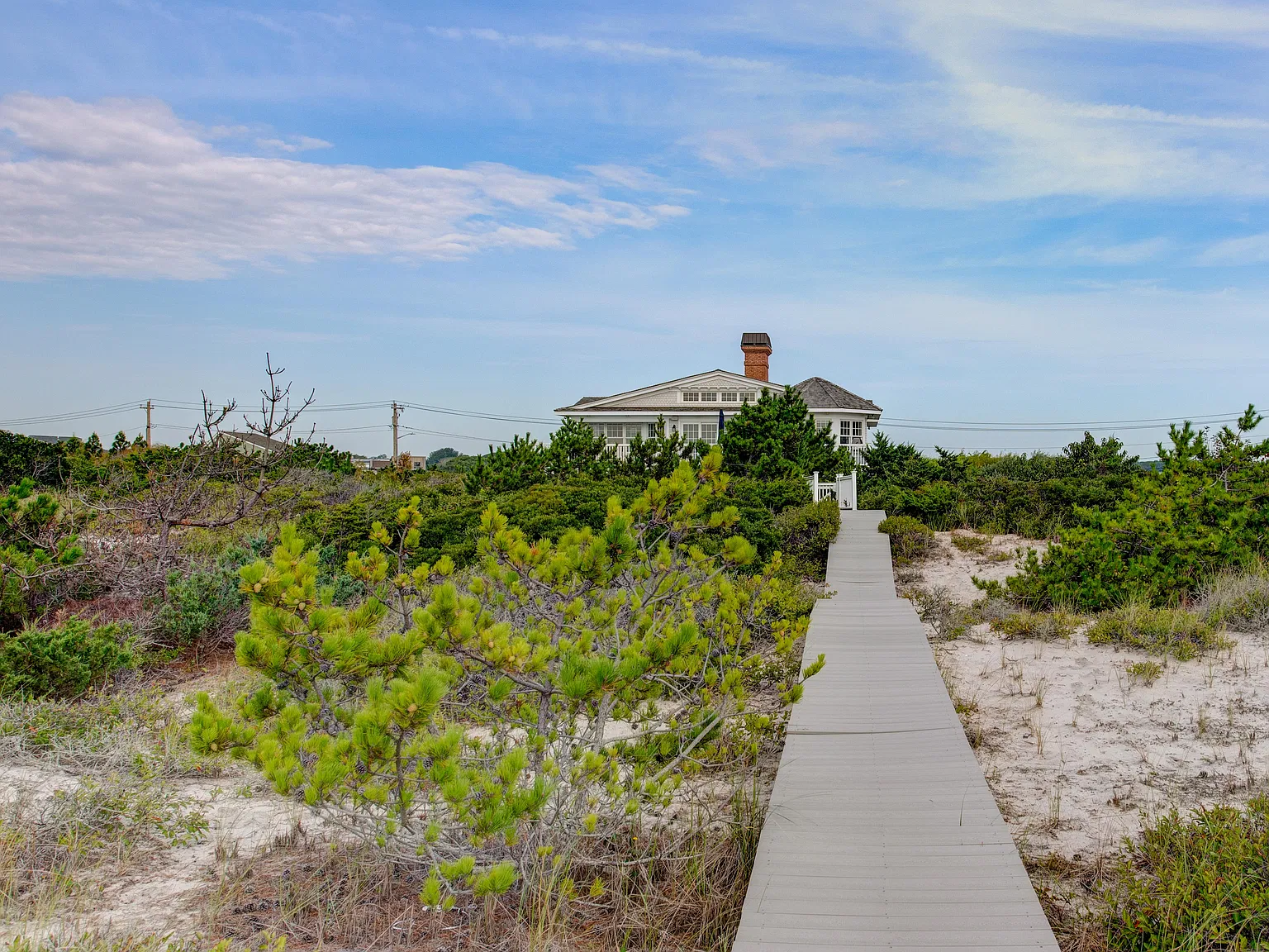 Oceanfront estate with spectacular Atlantic views on Dune Road — Photo 4