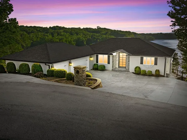 401 Pollard Cir, Cadiz, KY 42211