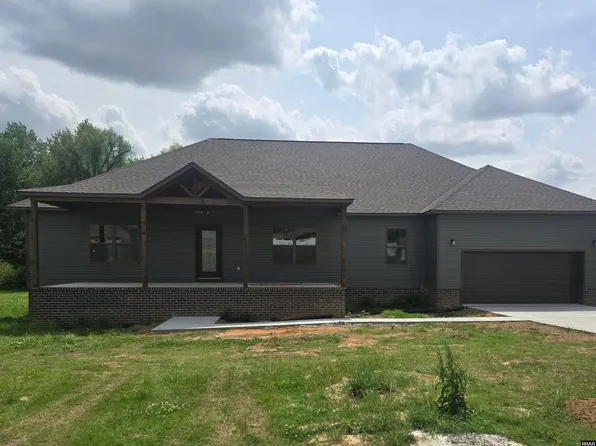 221 Wilma Dr, Union City, TN 38261