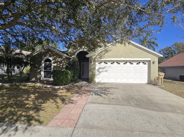 30132 Pga Dr, Mount Plymouth, FL 32776