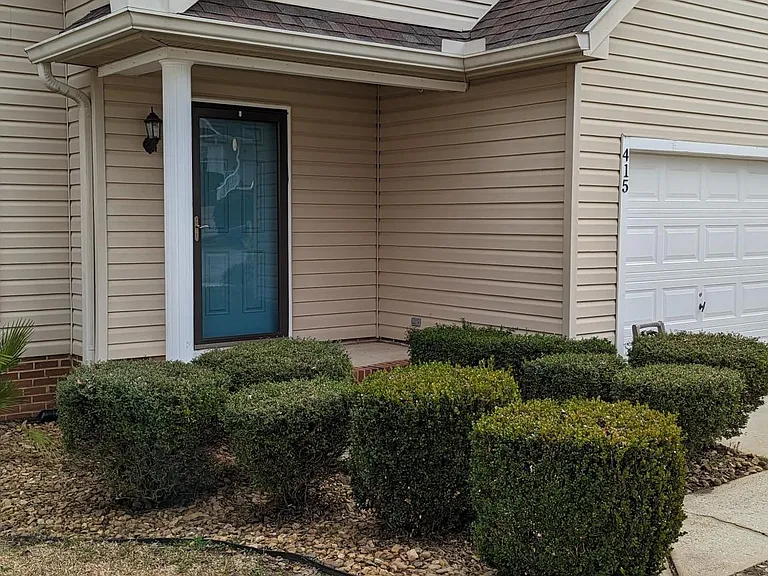 415 Malton Ct — Photo 2