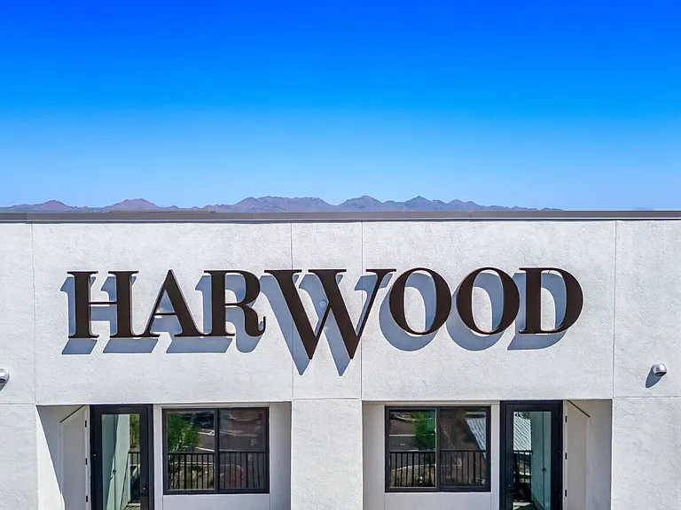 Harwood — Photo 29