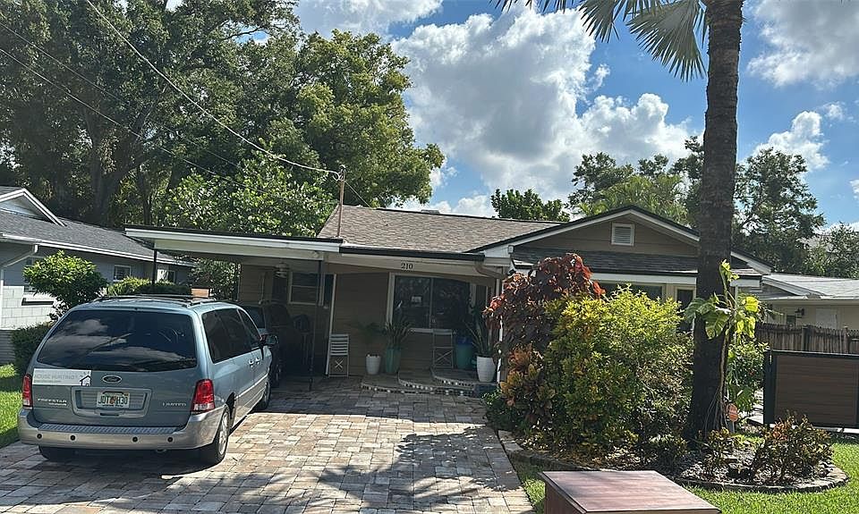 1st image of 210 S GARDENIA AVENUE