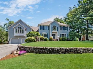 7 Meadow View Ln, Andover, MA 01810