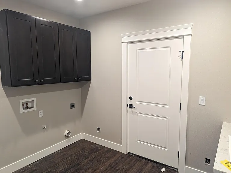 309 Lake Louise Dr SW — Photo 5