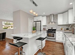 958 Thomas Ln, Columbus, OH 43220