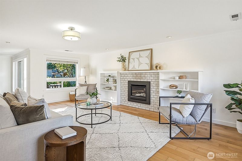 5th image of 8308 14th Avenue NW